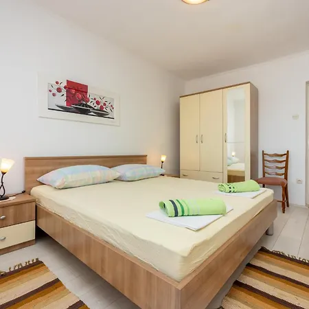 Apartment Uremovic *